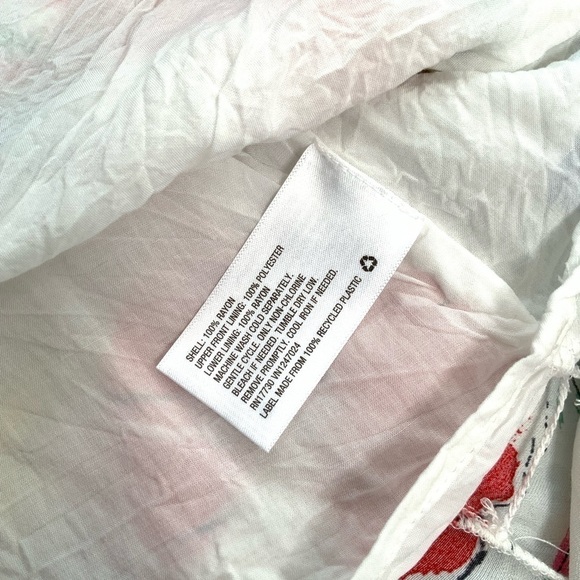 RIXO Floral Maxi Dress Mock Neck Cascade Ruffle Split - Picture 12 of 12